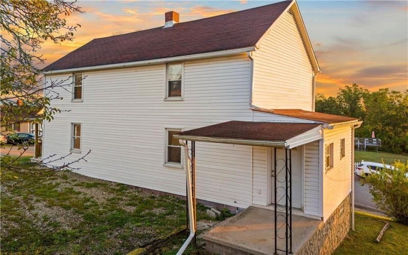 108 Oakwood AVENUE, Washington, 15301, 2 Bedrooms Bedrooms, ,1 BathroomBathrooms,Residential,For Sale,Oakwood,1771052