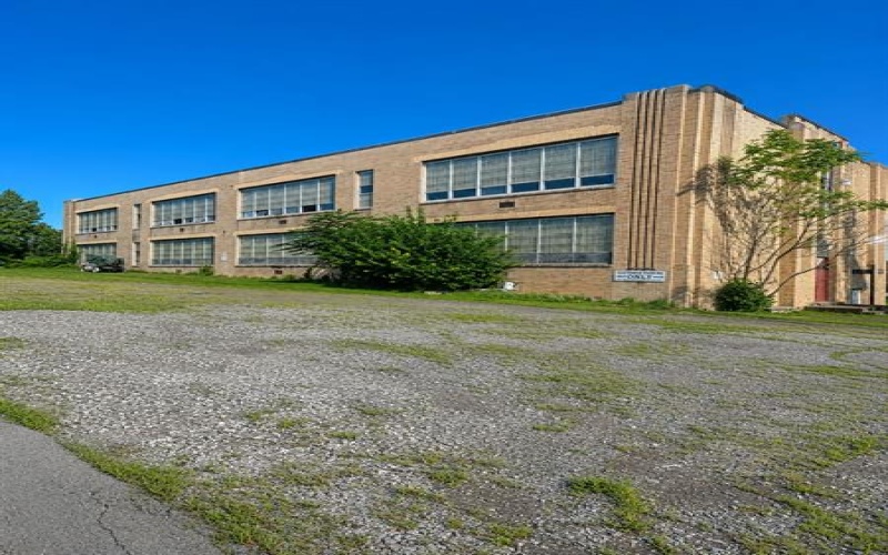 615 Gaskill AVENUE, Jeannette, 15644, ,Commercial-industrial-business,For Sale,Gaskill,1771055