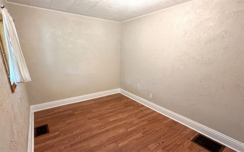 247 Railroad Street, Hyde Park, 15641, 3 Bedroom Bedrooms, 7 Room Rooms,2 BathroomBathrooms,Residential,For Sale,Railroad Street,1771058