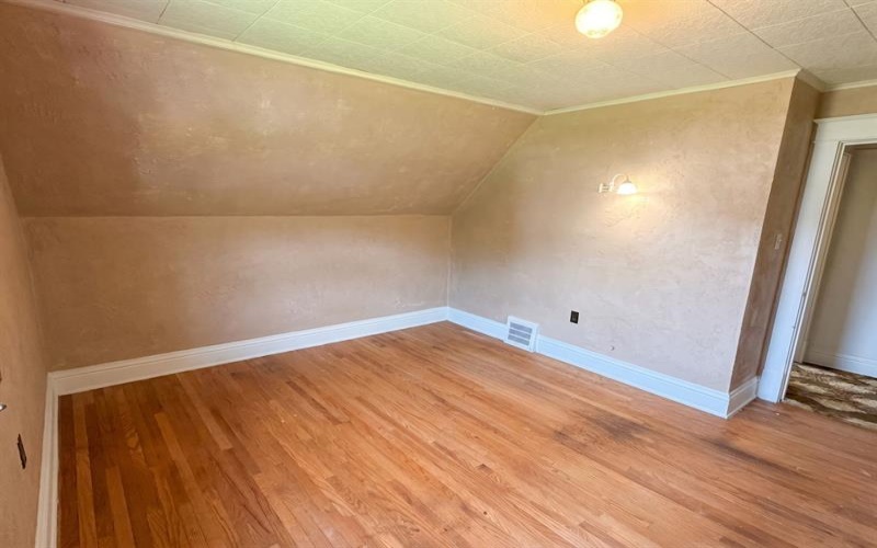 247 Railroad Street, Hyde Park, 15641, 3 Bedroom Bedrooms, 7 Room Rooms,2 BathroomBathrooms,Residential,For Sale,Railroad Street,1771058