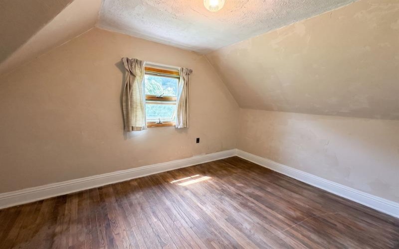 247 Railroad Street, Hyde Park, 15641, 3 Bedroom Bedrooms, 7 Room Rooms,2 BathroomBathrooms,Residential,For Sale,Railroad Street,1771058