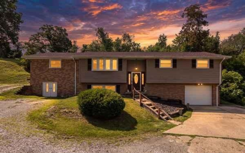 25 Liberty Ave, Burgettstown, 15021, 3 Bedrooms Bedrooms, ,2 BathroomsBathrooms,Residential,For Sale,Liberty Ave,1766077