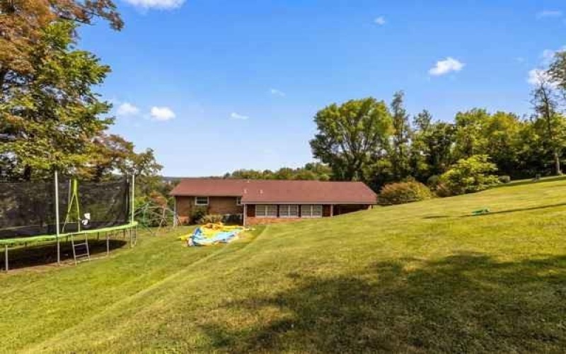 25 Liberty Ave, Burgettstown, 15021, 3 Bedrooms Bedrooms, ,2 BathroomsBathrooms,Residential,For Sale,Liberty Ave,1766077