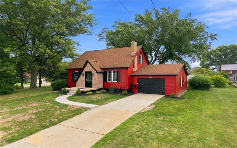 147 Wayne St, Lower Burrell, 15068, 3 Bedroom Bedrooms, 7 Room Rooms,2 BathroomBathrooms,Residential,For Sale,Wayne St,1768416