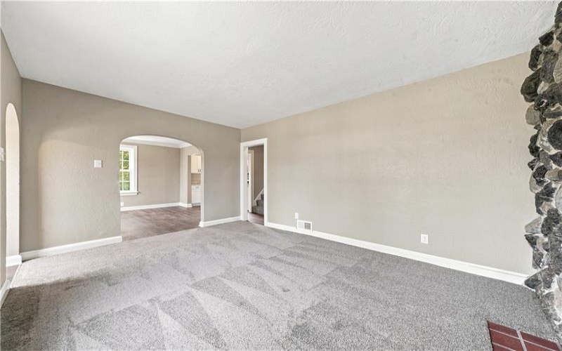 147 Wayne St, Lower Burrell, 15068, 3 Bedroom Bedrooms, 7 Room Rooms,2 BathroomBathrooms,Residential,For Sale,Wayne St,1768416