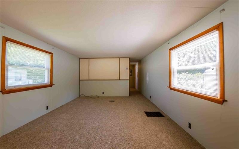 1044 Bert Cir, Penn, 15675, 2 Bedroom Bedrooms, 4 Room Rooms,1 BathroomBathrooms,Residential,For Sale,Bert Cir,1771108