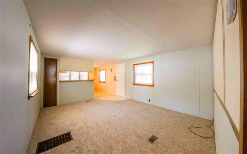 1044 Bert Cir, Penn, 15675, 2 Bedroom Bedrooms, 4 Room Rooms,1 BathroomBathrooms,Residential,For Sale,Bert Cir,1771108