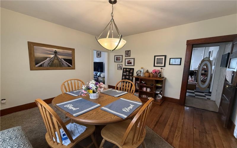 300 Main St, Stoystown, 15563, 5 Bedrooms Bedrooms, 10 Rooms Rooms,2.1 BathroomsBathrooms,Residential,For Sale,Main St,1771114