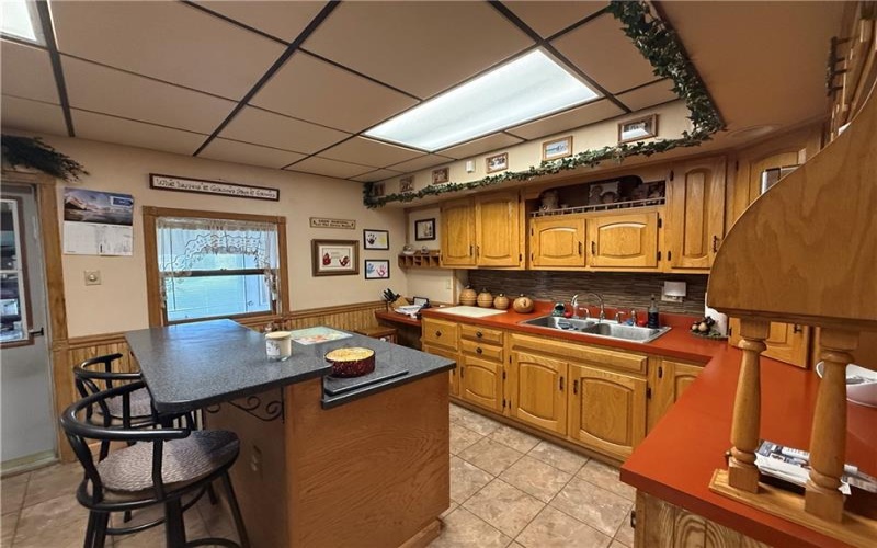 300 Main St, Stoystown, 15563, 5 Bedrooms Bedrooms, 10 Rooms Rooms,2.1 BathroomsBathrooms,Residential,For Sale,Main St,1771114