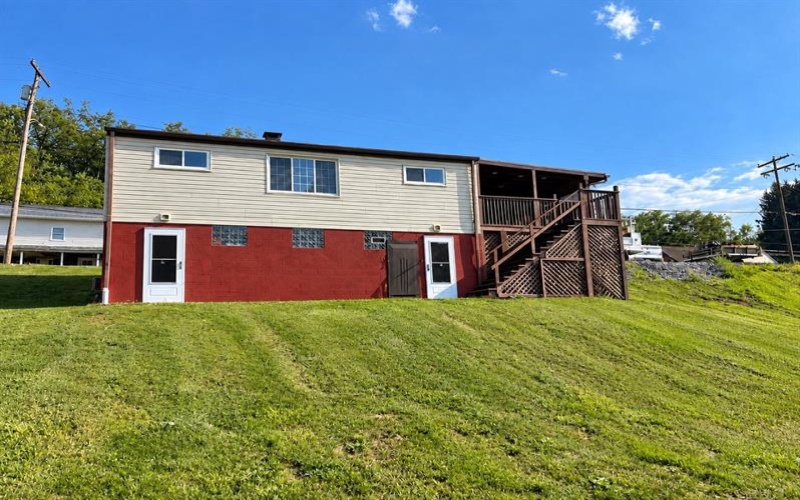 2009 Main STREET, Claridge, 15623, 2 Bedroom Bedrooms, ,2 BathroomBathrooms,Residential,For Sale,Main,1771125