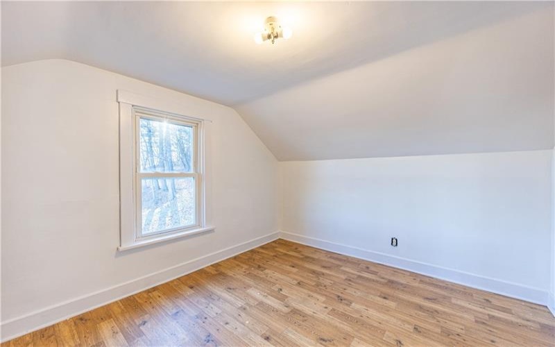 953 7th St Ext, New Kensington, 15068, 4 Bedrooms Bedrooms, ,2 BathroomsBathrooms,Residential,For Sale,7th St Ext,1735400