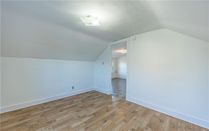 953 7th St Ext, New Kensington, 15068, 4 Bedrooms Bedrooms, ,2 BathroomsBathrooms,Residential,For Sale,7th St Ext,1735400