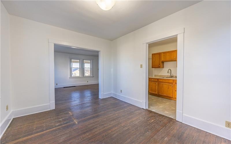 953 7th St Ext, New Kensington, 15068, 4 Bedrooms Bedrooms, ,2 BathroomsBathrooms,Residential,For Sale,7th St Ext,1735400