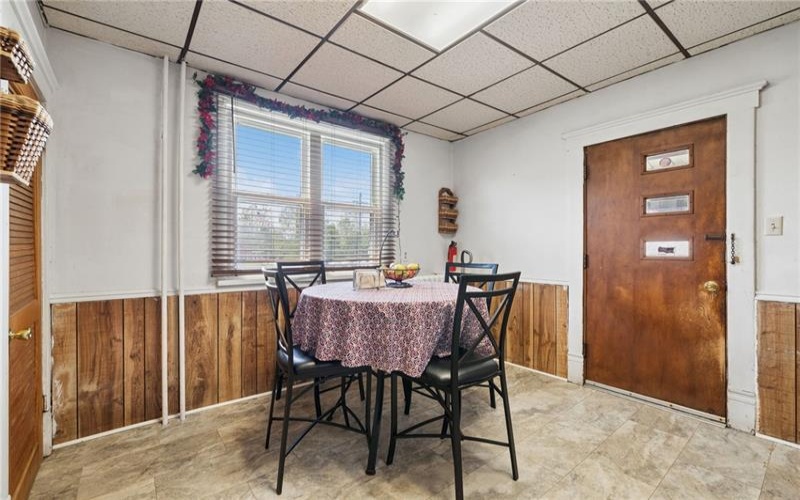 308 Pine St, Latrobe, 15650, 5 Bedroom Bedrooms, 10 Room Rooms,1.1 BathroomBathrooms,Residential,For Sale,Pine St,1758980