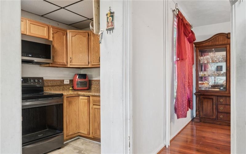 308 Pine St, Latrobe, 15650, 5 Bedroom Bedrooms, 10 Room Rooms,1.1 BathroomBathrooms,Residential,For Sale,Pine St,1758980