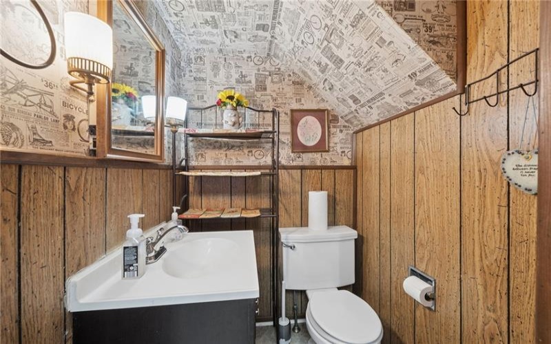 308 Pine St, Latrobe, 15650, 5 Bedroom Bedrooms, 10 Room Rooms,1.1 BathroomBathrooms,Residential,For Sale,Pine St,1758980