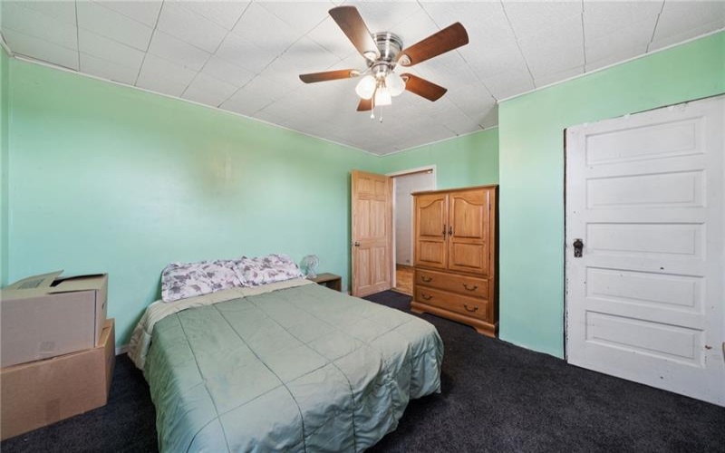 308 Pine St, Latrobe, 15650, 5 Bedroom Bedrooms, 10 Room Rooms,1.1 BathroomBathrooms,Residential,For Sale,Pine St,1758980