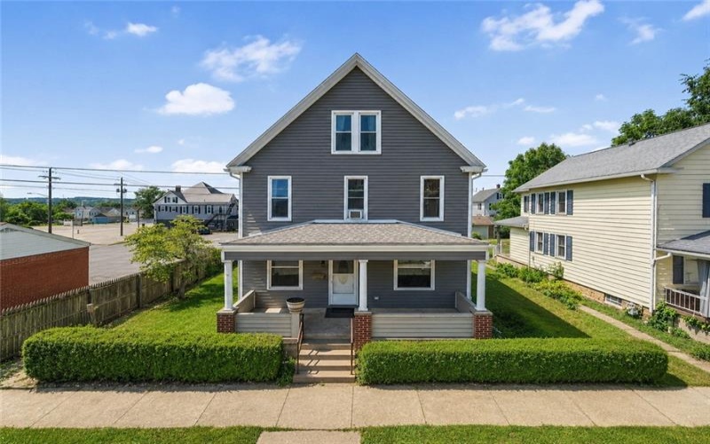 308 Pine St, Latrobe, 15650, 5 Bedroom Bedrooms, 10 Room Rooms,1.1 BathroomBathrooms,Residential,For Sale,Pine St,1758980
