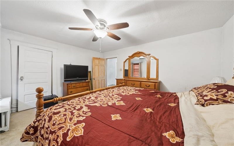 308 Pine St, Latrobe, 15650, 5 Bedroom Bedrooms, 10 Room Rooms,1.1 BathroomBathrooms,Residential,For Sale,Pine St,1758980
