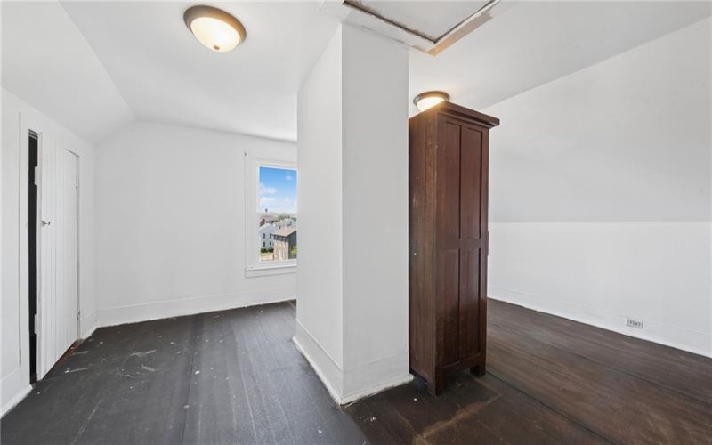308 Pine St, Latrobe, 15650, 5 Bedroom Bedrooms, 10 Room Rooms,1.1 BathroomBathrooms,Residential,For Sale,Pine St,1758980
