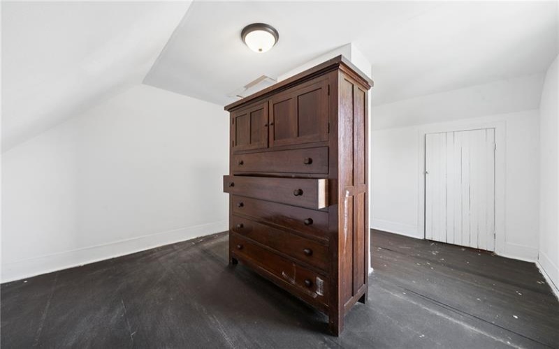 308 Pine St, Latrobe, 15650, 5 Bedroom Bedrooms, 10 Room Rooms,1.1 BathroomBathrooms,Residential,For Sale,Pine St,1758980