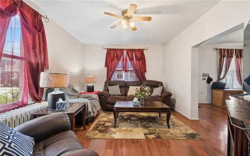 308 Pine St, Latrobe, 15650, 5 Bedroom Bedrooms, 10 Room Rooms,1.1 BathroomBathrooms,Residential,For Sale,Pine St,1758980