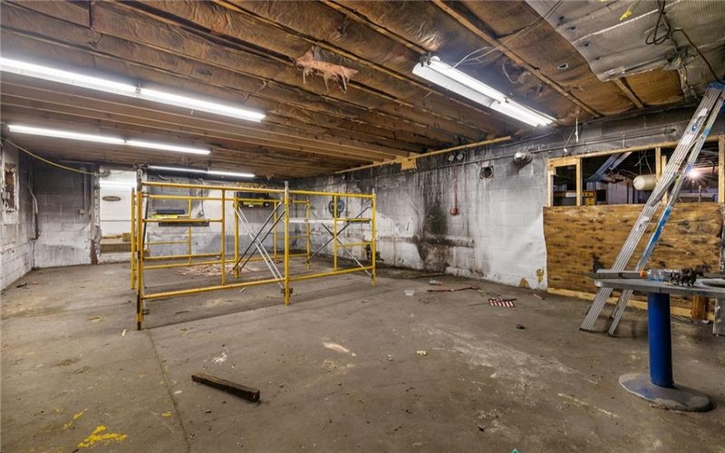 2246 1st St, Wyano, 15695, ,Commercial-industrial-business,For Sale,1st St,1771044