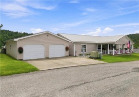 429 Evans, Donegal, 15628, 4 Bedroom Bedrooms, 10 Room Rooms,2 BathroomBathrooms,Residential,For Sale,Evans,1771142 429 Evans, Donegal, 15628, 4 Bedroom Bedrooms, 10 Room Rooms,2 BathroomBathrooms,Residential,For Sale,Evans,1771142