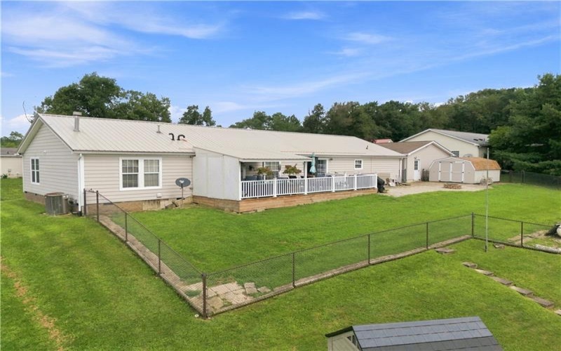 429 Evans, Donegal, 15628, 4 Bedroom Bedrooms, 10 Room Rooms,2 BathroomBathrooms,Residential,For Sale,Evans,1771142