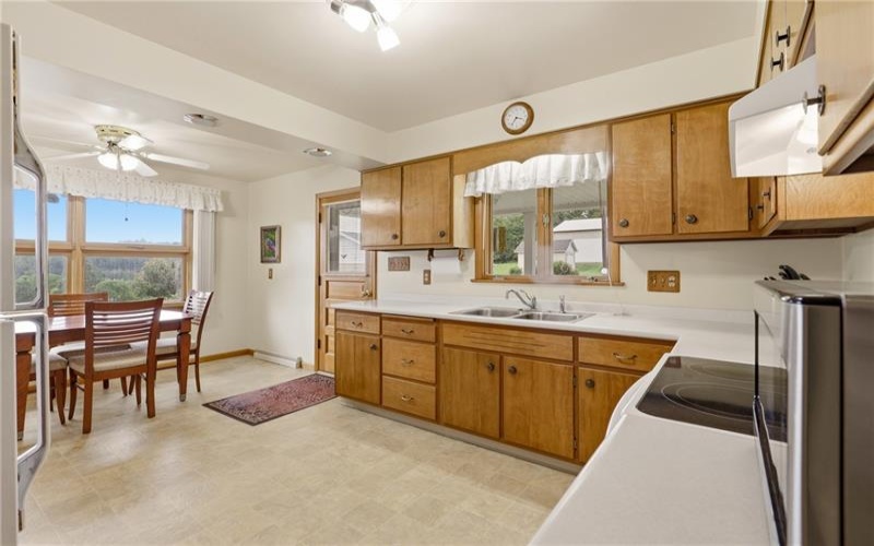 587 Flatwoods Rd, Vanderbilt, 15486, 3 Bedrooms Bedrooms, ,1.1 BathroomsBathrooms,Residential,For Sale,Flatwoods Rd,1771161