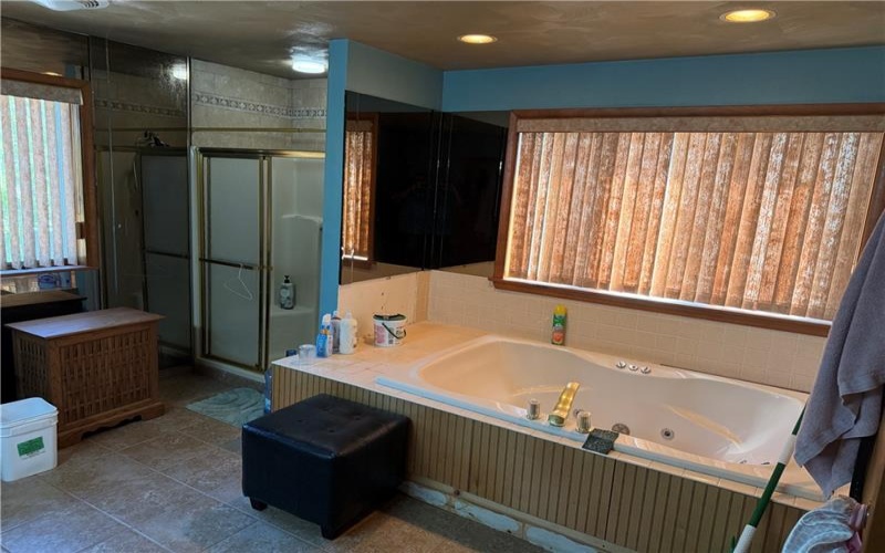 120 Hawkview Lane, Latrobe, 15650, 5 Bedrooms Bedrooms, 11 Rooms Rooms,4 BathroomsBathrooms,Residential,For Sale,Hawkview Lane,1771264