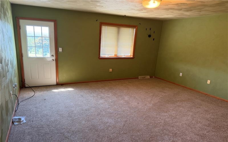 120 Hawkview Lane, Latrobe, 15650, 5 Bedrooms Bedrooms, 11 Rooms Rooms,4 BathroomsBathrooms,Residential,For Sale,Hawkview Lane,1771264