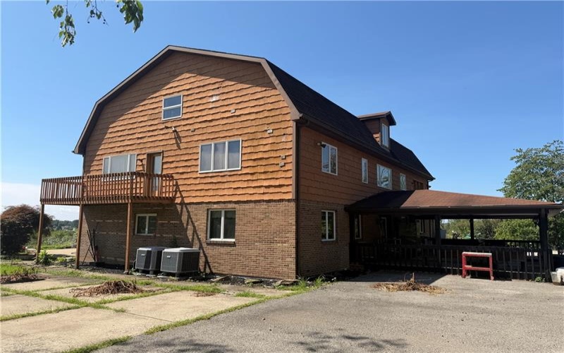120 Hawkview Lane, Latrobe, 15650, 5 Bedrooms Bedrooms, 11 Rooms Rooms,4 BathroomsBathrooms,Residential,For Sale,Hawkview Lane,1771264