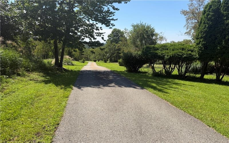 120 Hawkview Lane, Latrobe, 15650, 5 Bedrooms Bedrooms, 11 Rooms Rooms,4 BathroomsBathrooms,Residential,For Sale,Hawkview Lane,1771264