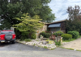 1504 George St, Latrobe, 15650, 1 Bedroom Bedrooms, 7 Rooms Rooms,1 BathroomBathrooms,Residential,For Sale,George St,1771274