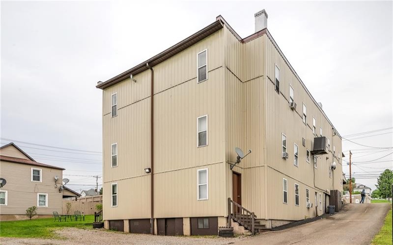 277 Gallatin Ave, Uniontown, 15401, ,Multi-unit,For Sale,Gallatin Ave,1771284