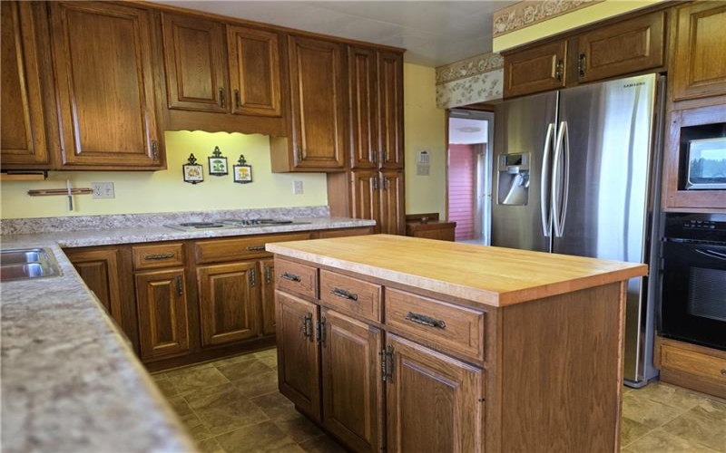 180 Church Rd, Eighty Four, 15330, 3 Bedroom Bedrooms, 9 Room Rooms,2 BathroomBathrooms,Residential,For Sale,Church Rd,1771285
