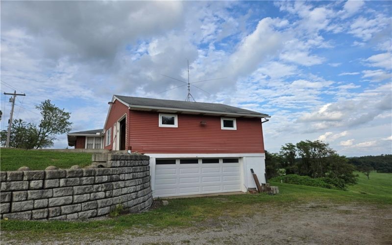 180 Church Rd, Eighty Four, 15330, 3 Bedroom Bedrooms, 9 Room Rooms,2 BathroomBathrooms,Residential,For Sale,Church Rd,1771285
