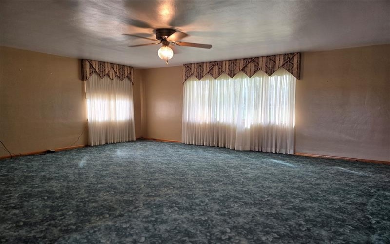 180 Church Rd, Eighty Four, 15330, 3 Bedroom Bedrooms, 9 Room Rooms,2 BathroomBathrooms,Residential,For Sale,Church Rd,1771285