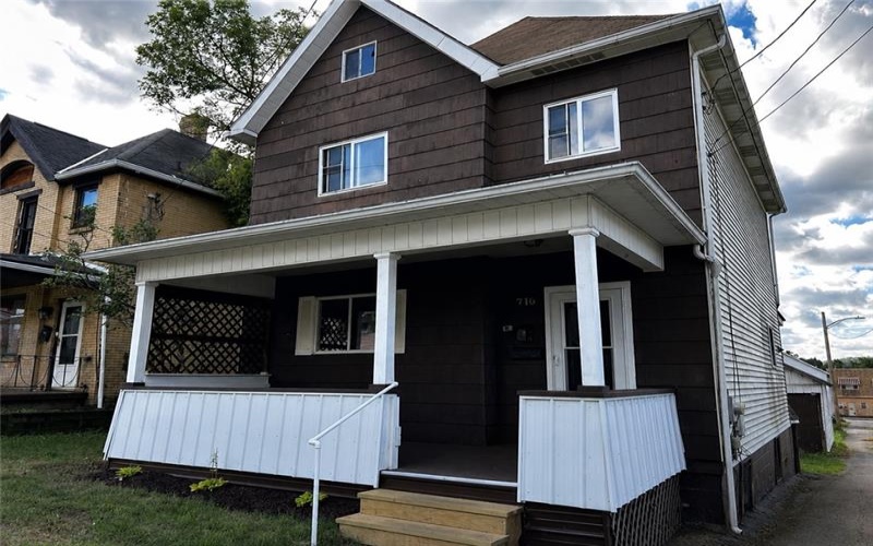 710 Irving STREET, Vandergrift, 15690, 3 Bedroom Bedrooms, ,1.1 BathroomBathrooms,Residential,For Sale,Irving,1771286