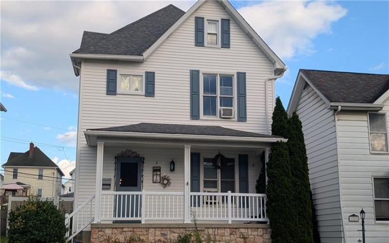 1219 Poplar St, Greensburg, 15601, 3 Bedroom Bedrooms, 6 Room Rooms,1 BathroomBathrooms,Residential,For Sale,Poplar St,1771290