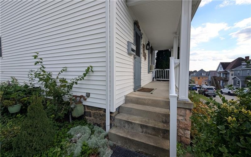 1219 Poplar St, Greensburg, 15601, 3 Bedroom Bedrooms, 6 Room Rooms,1 BathroomBathrooms,Residential,For Sale,Poplar St,1771290
