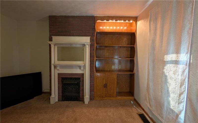 1219 Poplar St, Greensburg, 15601, 3 Bedroom Bedrooms, 6 Room Rooms,1 BathroomBathrooms,Residential,For Sale,Poplar St,1771290