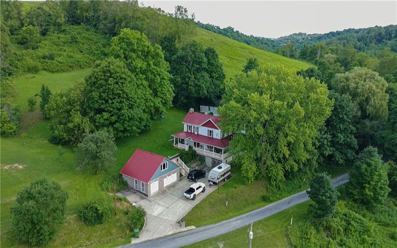 404 Spotted Tail Rd, West Finley, 15377, 2 Bedroom Bedrooms, ,2.1 BathroomBathrooms,Residential,For Sale,Spotted Tail Rd,1771209