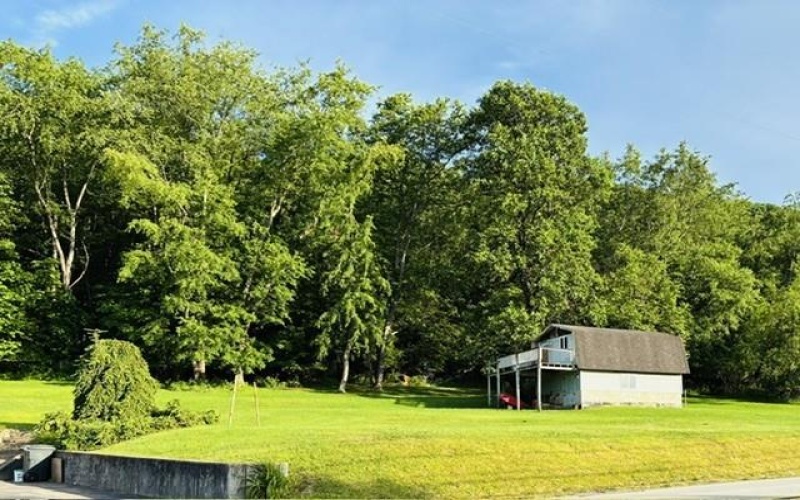2434 Racetrack Rd, New Stanton, 15672, 3 Bedroom Bedrooms, 7 Room Rooms,1 BathroomBathrooms,Residential,For Sale,Racetrack Rd,1758642