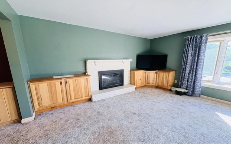 2434 Racetrack Rd, New Stanton, 15672, 3 Bedroom Bedrooms, 7 Room Rooms,1 BathroomBathrooms,Residential,For Sale,Racetrack Rd,1758642