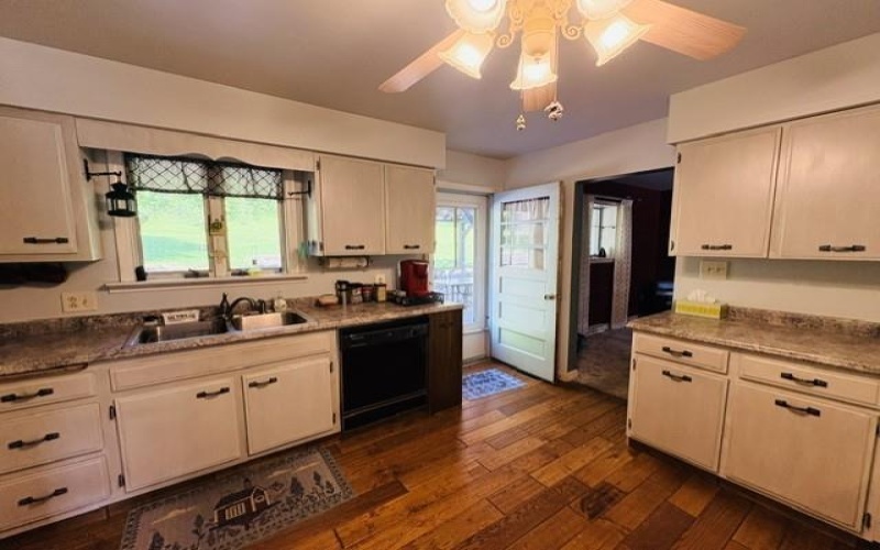 2434 Racetrack Rd, New Stanton, 15672, 3 Bedroom Bedrooms, 7 Room Rooms,1 BathroomBathrooms,Residential,For Sale,Racetrack Rd,1758642