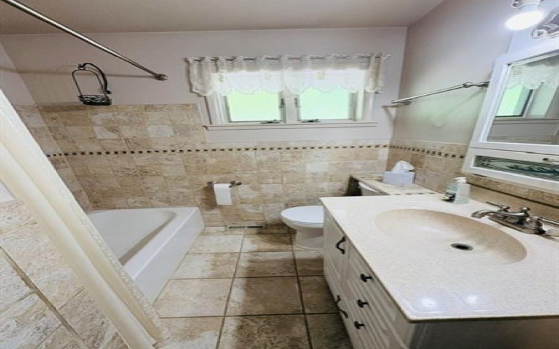 2434 Racetrack Rd, New Stanton, 15672, 3 Bedroom Bedrooms, 7 Room Rooms,1 BathroomBathrooms,Residential,For Sale,Racetrack Rd,1758642