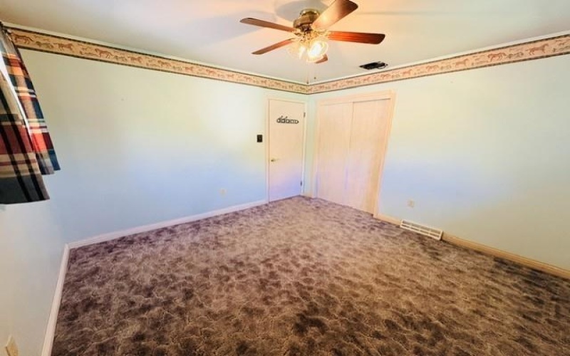 2434 Racetrack Rd, New Stanton, 15672, 3 Bedroom Bedrooms, 7 Room Rooms,1 BathroomBathrooms,Residential,For Sale,Racetrack Rd,1758642