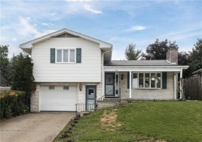 810 Summerlea Ave, Washington, 15301, 3 Bedroom Bedrooms, 9 Room Rooms,3 BathroomBathrooms,Residential,For Sale,Summerlea Ave,1760236